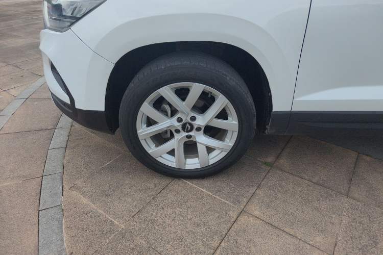 Used Jetta VS5 2021 280TSI Automatic Enjoyment Model Left Front Wheel Hub