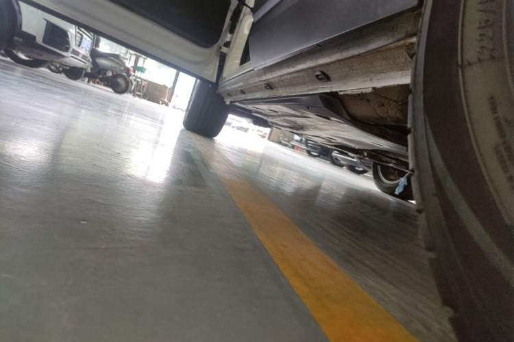Used Jetta VS5 2021 280TSI Automatic Enjoyment Model Left Side Sill