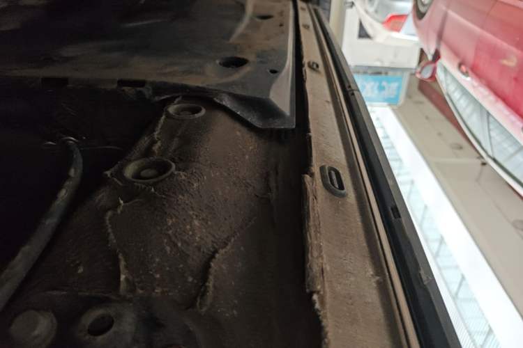 Used Jetta VS5 2021 280TSI Automatic Enjoyment Model Left Side Sill
