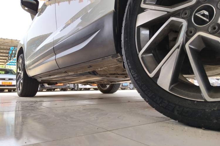 Used Jetta VS5 2021 280TSI Automatic Glory Edition Left Side Sill