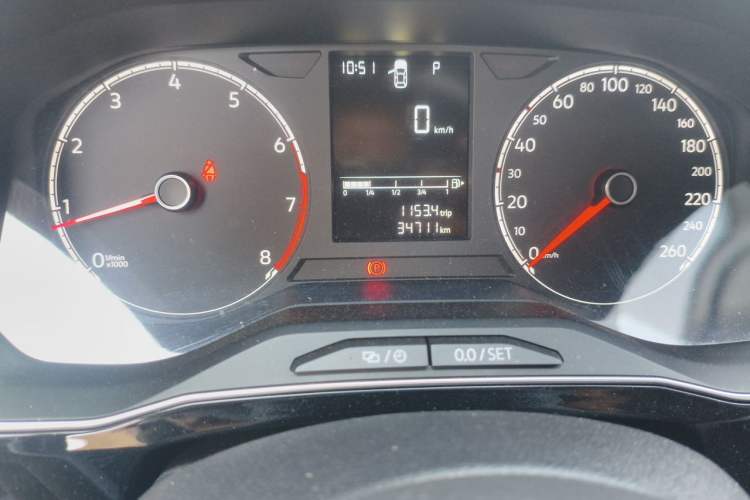 Used Jetta VS5 2021 30th Anniversary Edition Automatic Enjoyment Model Odometer Close Up