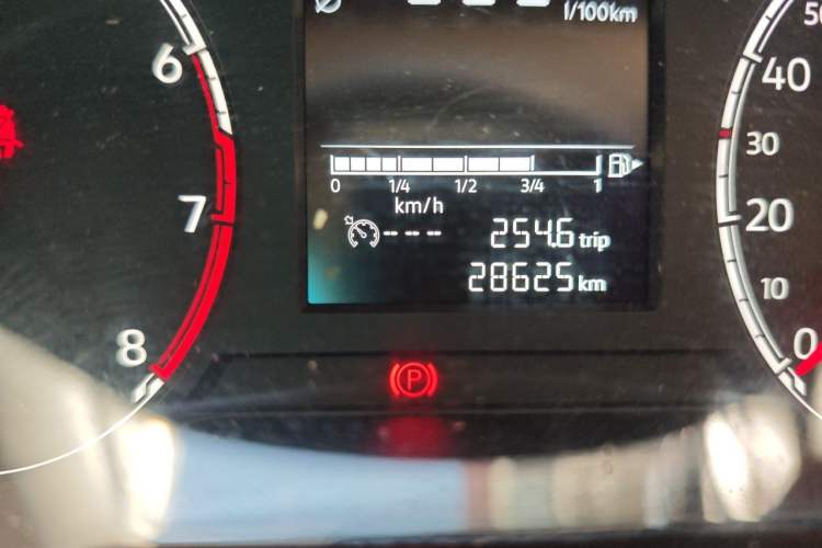 Used Jetta VS5 2021 280TSI Automatic Enjoyment Model Odometer Close Up