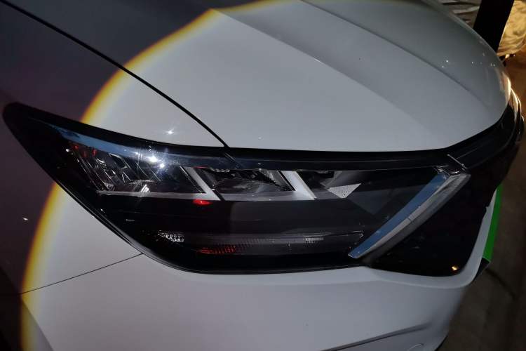 Used Jetta VS5 2021 30th Anniversary Edition Automatic Enjoyment Model Right Front Headlight