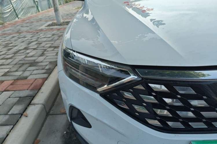 Used Jetta VS5 2021 280TSI Manual Entry-Level Trim Right Front Headlight