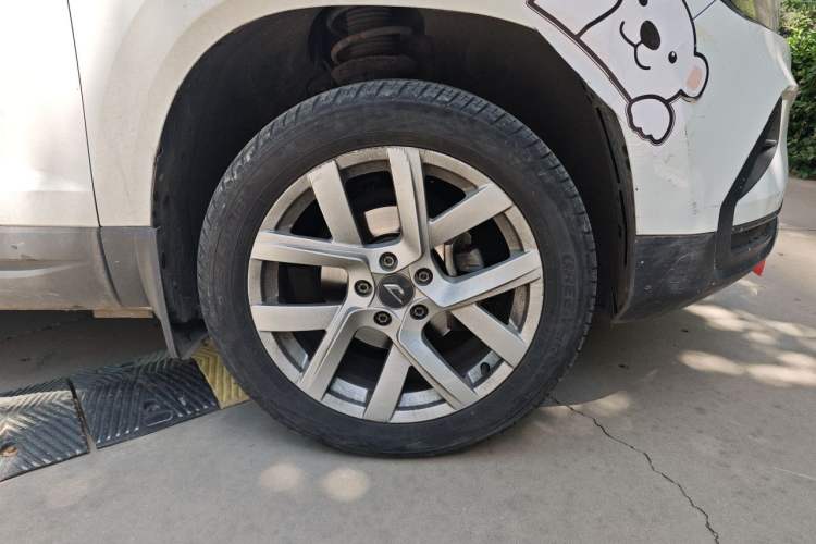 Used Jetta VS5 2021 280TSI Automatic Enjoyment Model Right Front Wheel Hub
