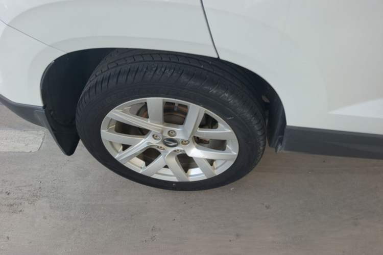 Used Jetta VS5 2021 30th Anniversary Edition Automatic Enjoyment Model Right Rear Wheel Hub