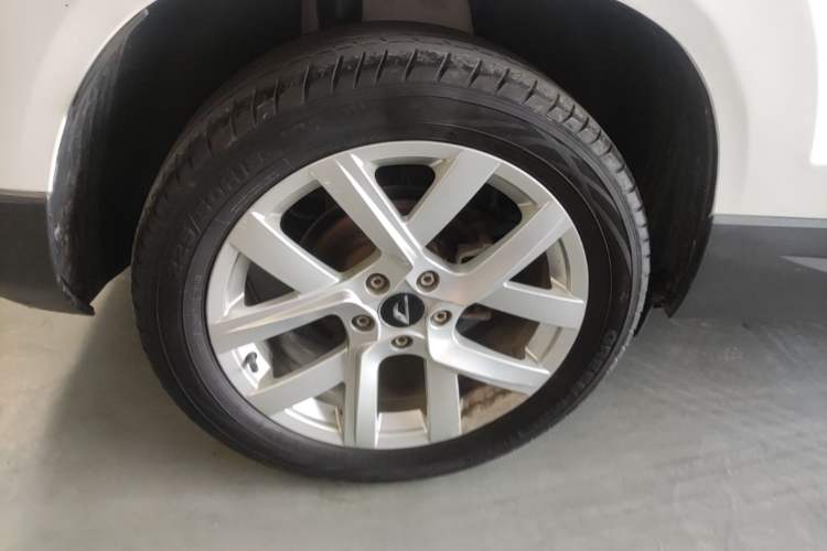 Used Jetta VS5 2021 280TSI Automatic Enjoyment Model Right Rear Wheel Hub