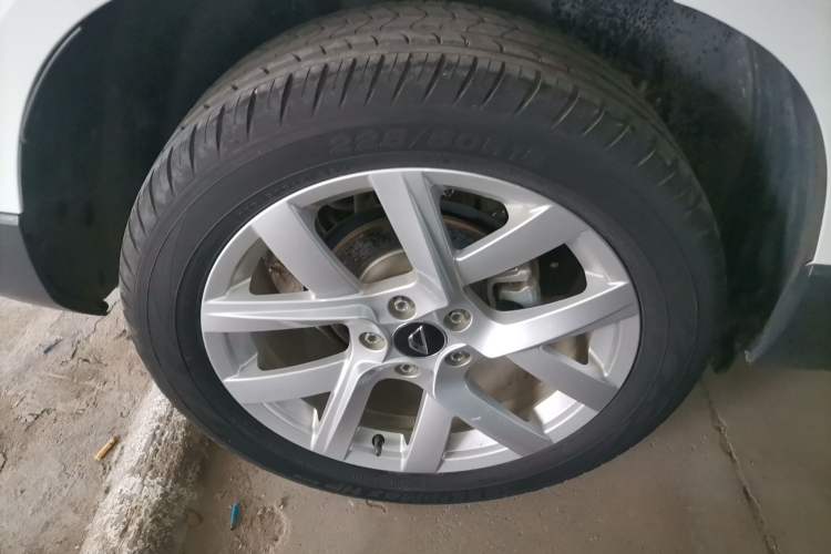 Used Jetta VS5 2021 280TSI Automatic Enjoyment Model Right Rear Wheel Hub
