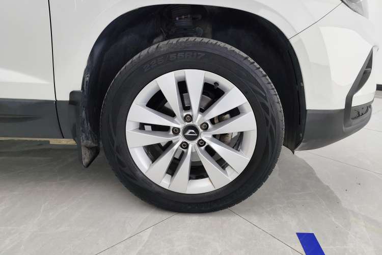Used Jetta VS5 2021 280TSI Automatic Trend Edition Right Rear Wheel Hub
