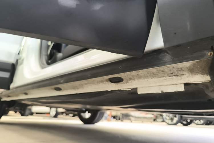 Used Jetta VS5 2021 280TSI Automatic Trend Edition Right Side Sill