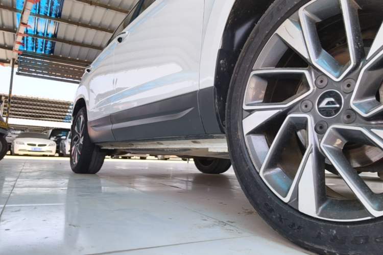 Used Jetta VS5 2021 280TSI Automatic Glory Edition Right Side Sill