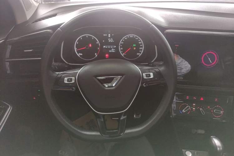 Used Jetta VS5 2021 280TSI Automatic Enjoyment Model Steering Wheel
