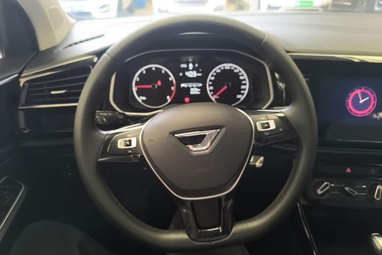 Used Jetta VS5 2021 280TSI Automatic Trend Edition Steering Wheel