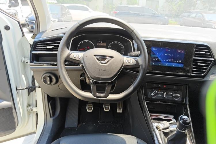 Used Jetta VS5 2021 280TSI Manual Enjoyment Model Steering Wheel