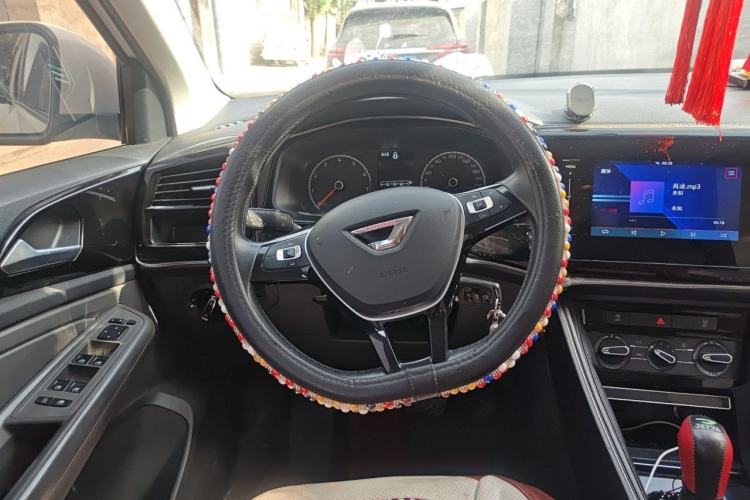 Used Jetta VS5 2021 280TSI Automatic Trend Edition Steering Wheel