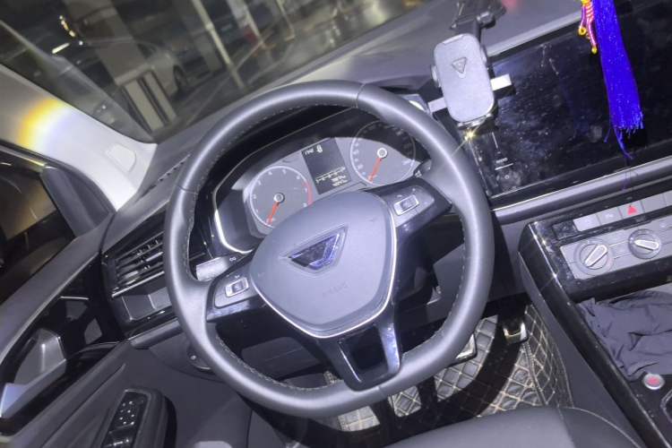 Used Jetta VS5 2021 280TSI Automatic Enjoyment Model Steering Wheel