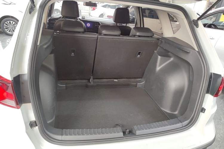 Used Jetta VS5 2021 280TSI Automatic Enjoyment Model Trunk