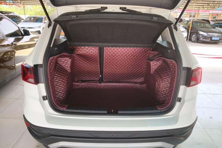 Used Jetta VS5 2021 280TSI Automatic Glory Edition Trunk
