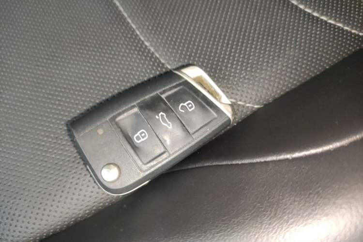 Used Jetta VS5 2021 280TSI Automatic Enjoyment Model Vehicle Key