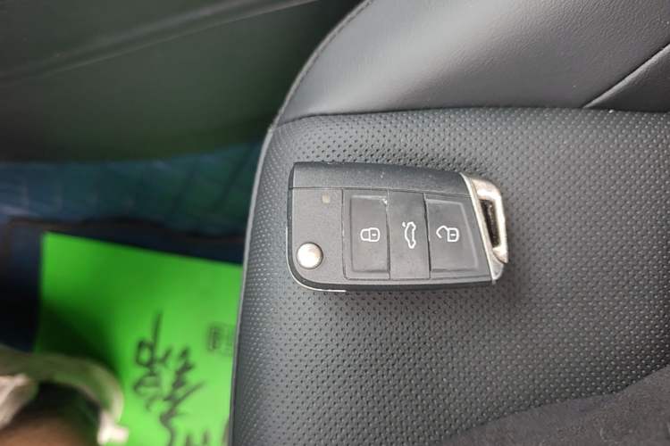 Used Jetta VS5 2021 280TSI Automatic Enjoyment Model Vehicle Key