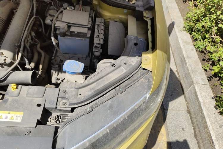 Used Jetta VS5 2021 280TSI Automatic Enjoyment Model Engine Bay Left
