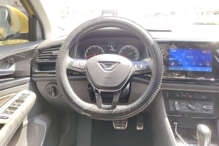 Used Jetta VS5 2021 280TSI Automatic Enjoyment Model Steering Wheel