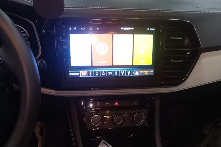 Used Jetta VS5 2022 280TSI Automatic Trendy Pro Version Audio And AC Panel
