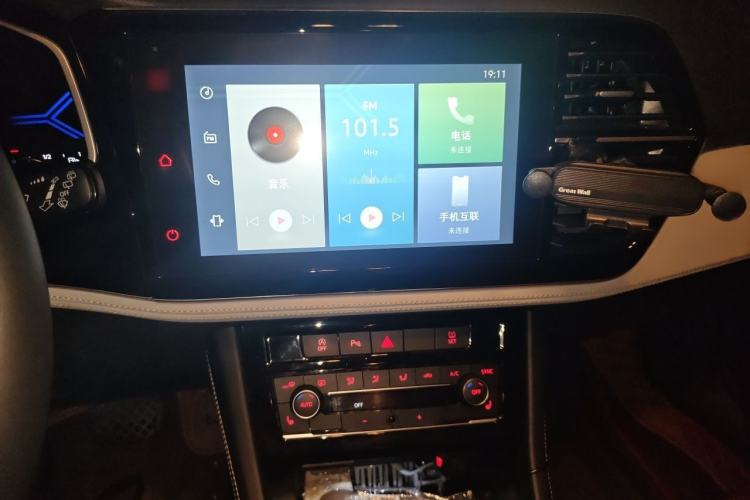 Used Jetta VS5 2022 280TSI Automatic Glory Edition Audio And AC Panel