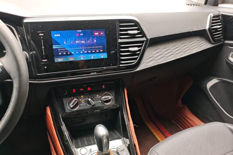 Used Jetta VS5 2022 280TSI Automatic Enjoyment Pro Trim Audio And AC Panel