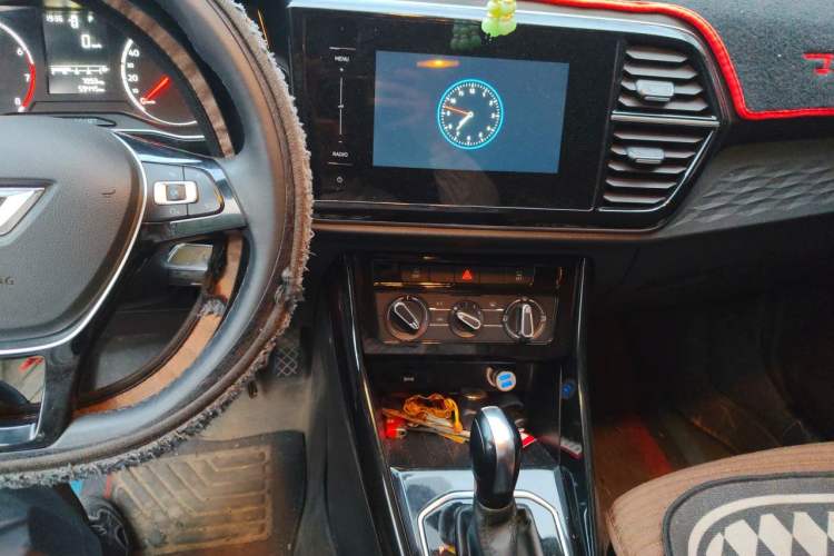 Used Jetta VS5 2022 280TSI Automatic Trendy Pro Version Audio And AC Panel