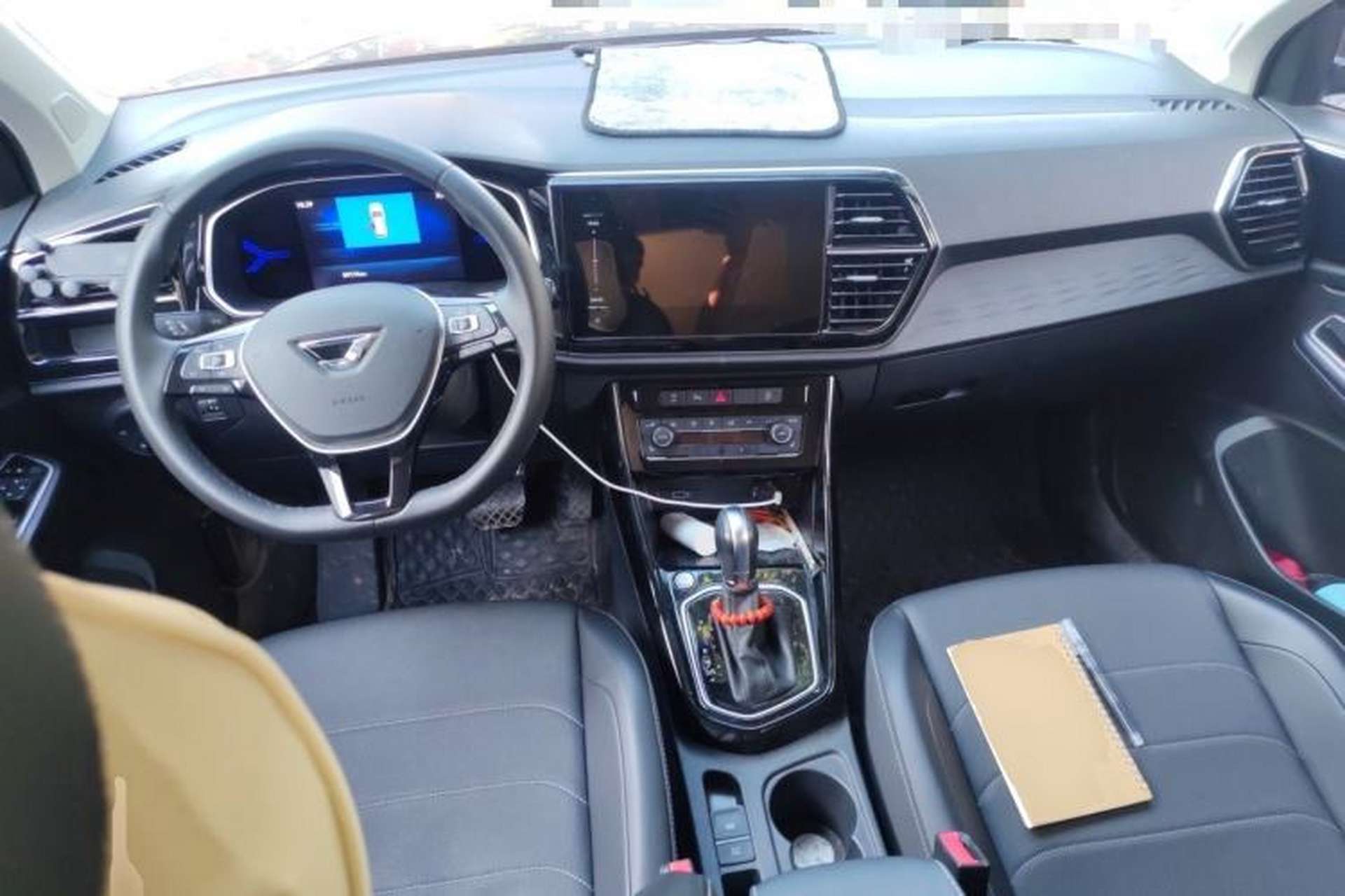 Used Jetta VS5 2022 280TSI Automatic Glory Pro Center Console
