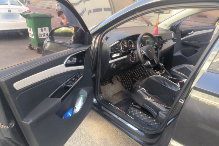 Used Jetta VS5 2022 280TSI Automatic Trendy Pro Version Driver Seat