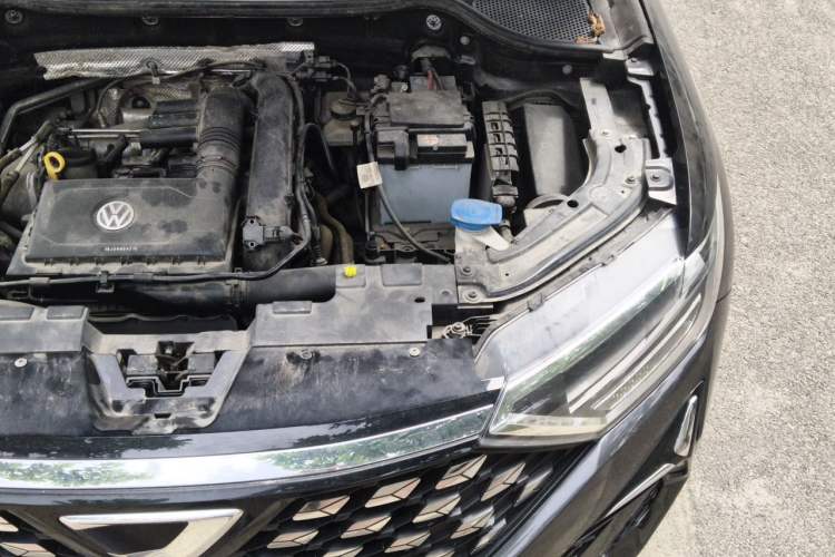 Used Jetta VS5 2022 280TSI Automatic Glory Edition Engine Bay Left