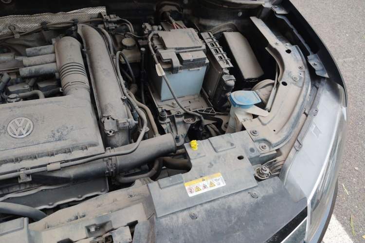 Used Jetta VS5 2022 280TSI Automatic Trendy Pro Version Engine Bay Left