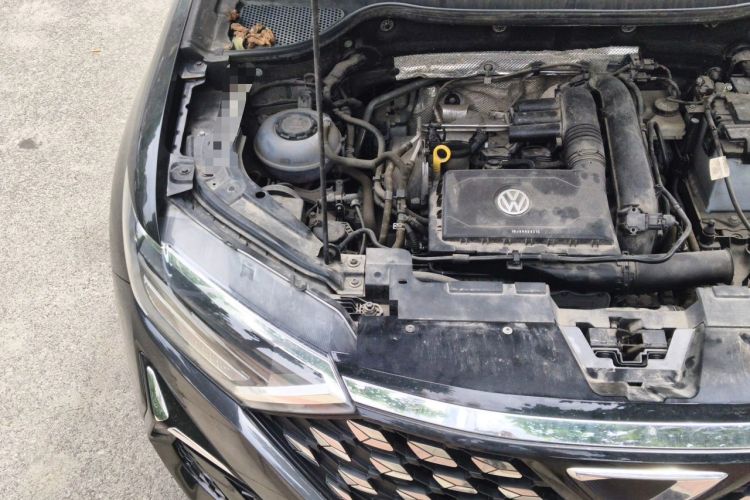 Used Jetta VS5 2022 280TSI Automatic Glory Edition Engine Bay Right