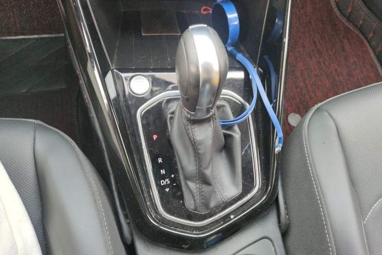 Used Jetta VS5 2022 280TSI Automatic Enjoyment Pro Trim Gear Lever