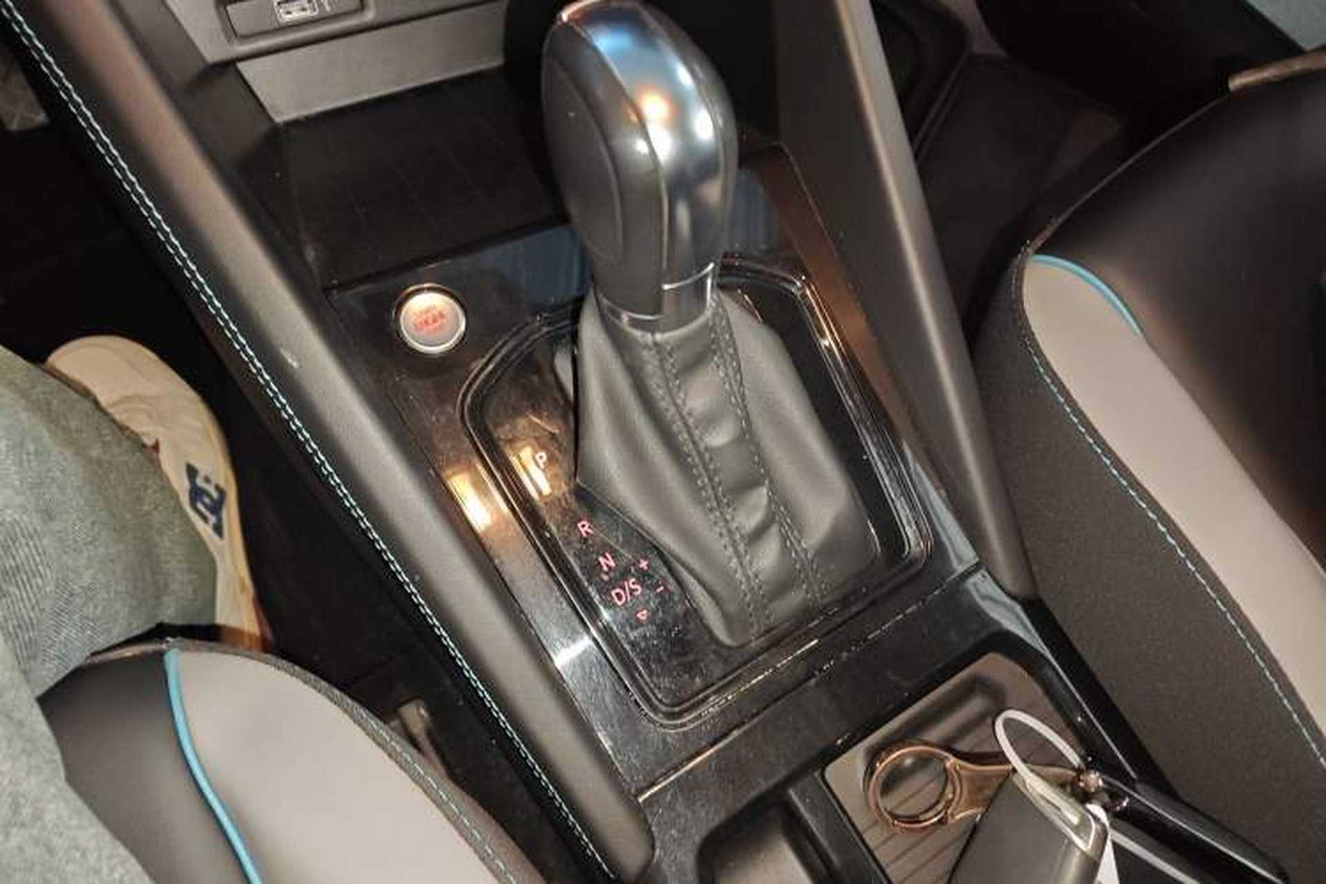 Used Jetta VS5 2022 280TSI Automatic High-Gloss Enjoyment Model Gear Lever
