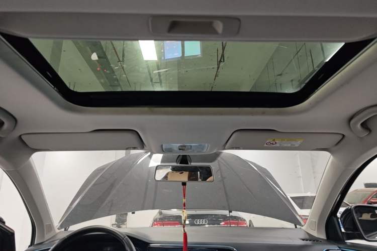 Used Jetta VS5 2022 280TSI Automatic High-Gloss Enjoyment Model Headliner