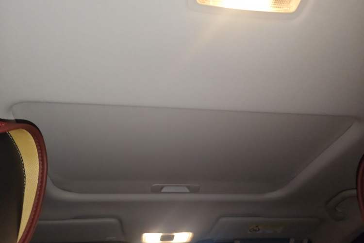 Used Jetta VS5 2022 280TSI Automatic Glory Edition Headliner