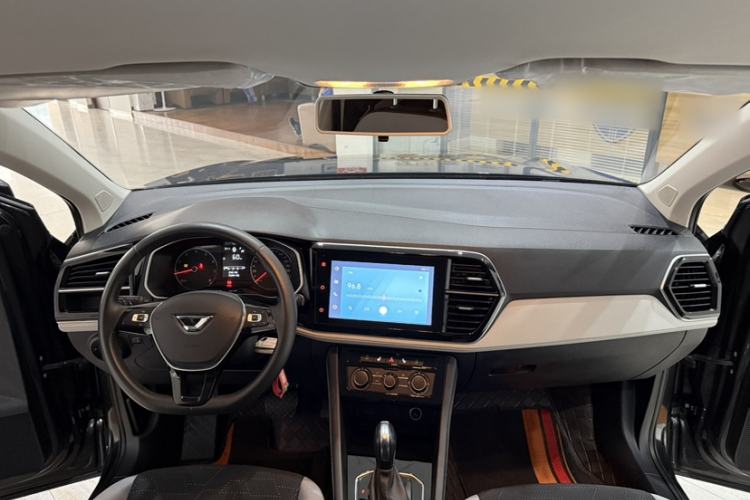 Used Jetta VS5 2022 280TSI Automatic Trend Edition Interior 1