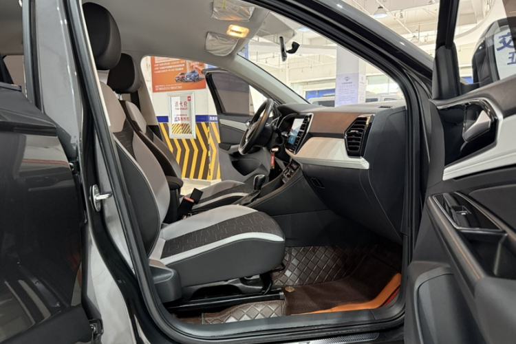 Used Jetta VS5 2022 280TSI Automatic Trend Edition Interior 10