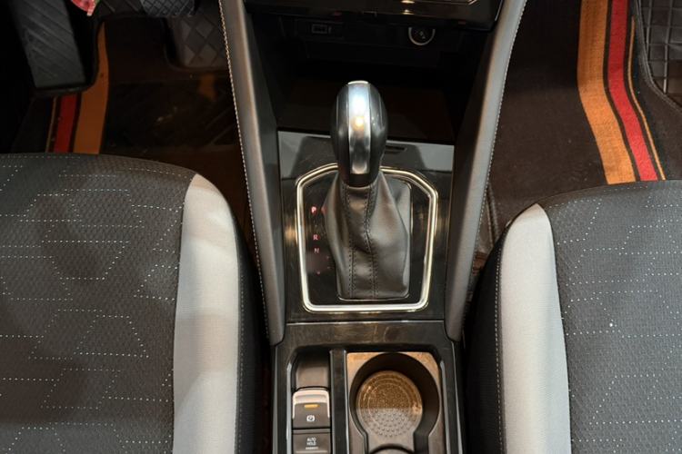 Used Jetta VS5 2022 280TSI Automatic Trend Edition Interior 4