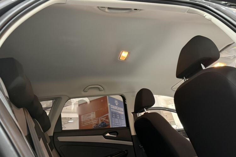 Used Jetta VS5 2022 280TSI Automatic Trend Edition Interior 7
