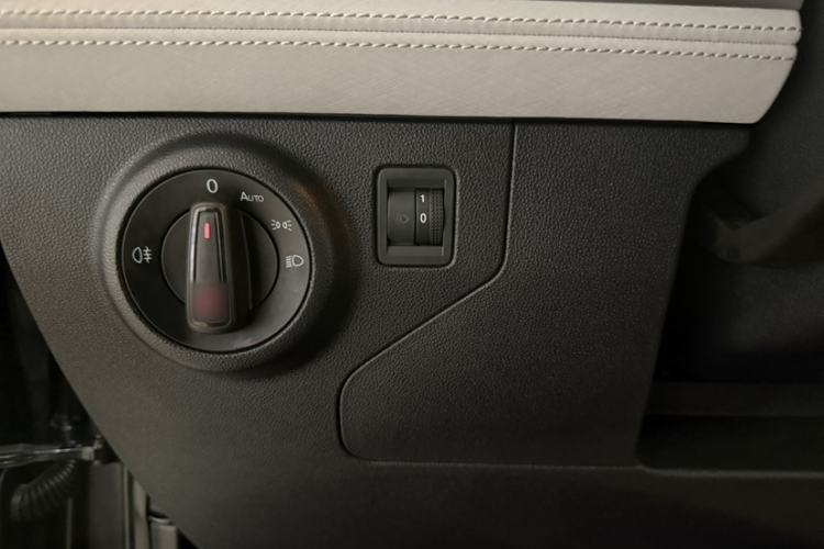 Used Jetta VS5 2022 280TSI Automatic Trend Edition Interior 9