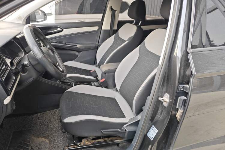 Used Jetta VS5 2022 280TSI Automatic Trend Edition Left Front Seat