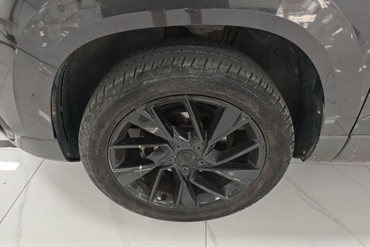 Used Jetta VS5 2022 280TSI Automatic High-Gloss Enjoyment Model Left Front Wheel Hub