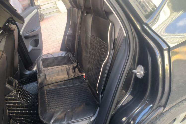 Used Jetta VS5 2022 280TSI Automatic Trendy Pro Version Left Rear Seat