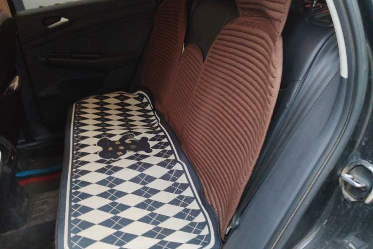 Used Jetta VS5 2022 280TSI Automatic Trendy Pro Version Left Rear Seat