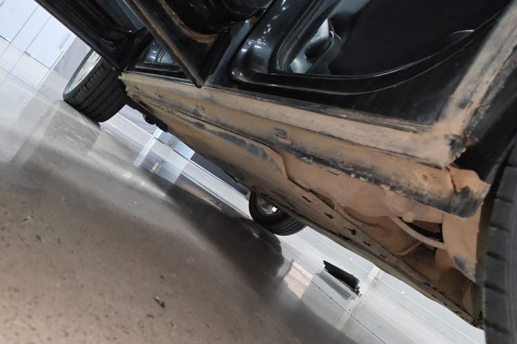 Used Jetta VS5 2022 280TSI Automatic Trend Edition Left Side Sill