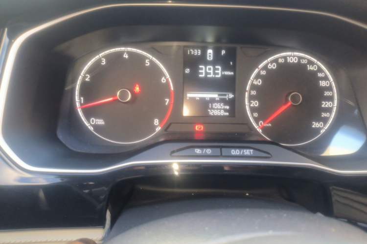 Used Jetta VS5 2022 280TSI Automatic Trendy Pro Version Odometer Close Up